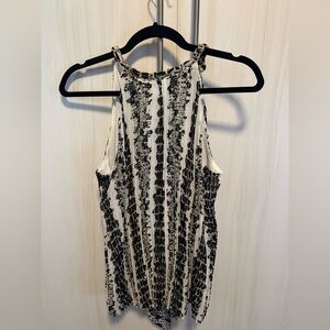 White House Black Market Black and White Printed Halter Tank Top Size 8 NWOT